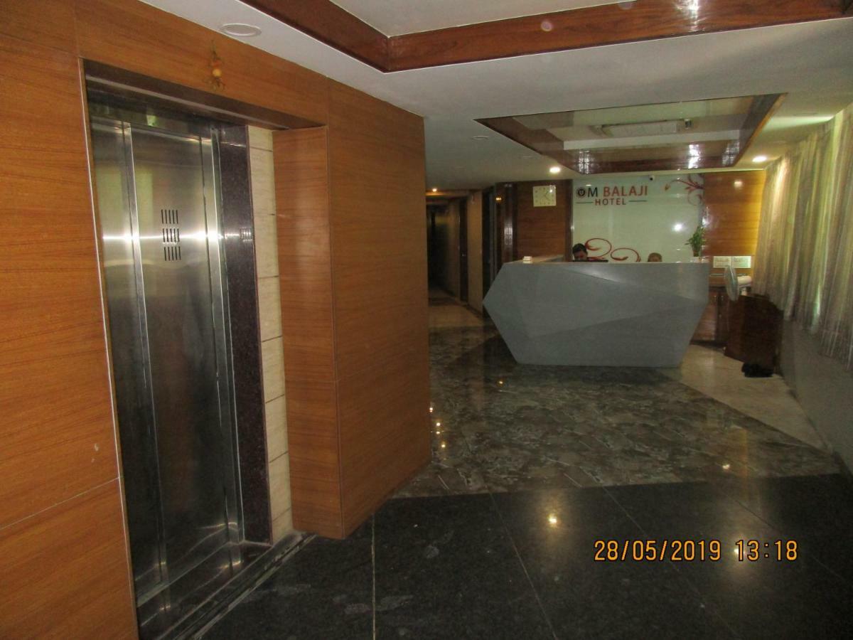 Hotel Om Balaji Amhedabad Dış mekan fotoğraf