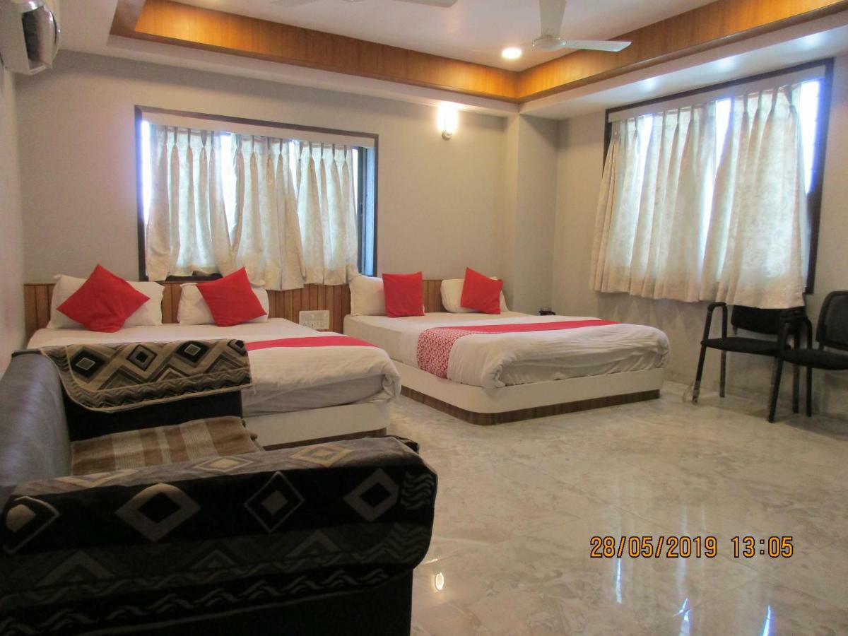 Hotel Om Balaji Amhedabad Dış mekan fotoğraf